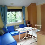 مكان تخييم Les Paillotes