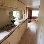 مكان تخييم Les Paillotes *