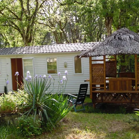 Les Paillotes Camping *