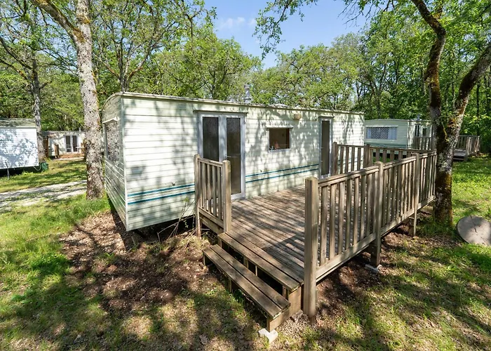 Camping Les Paillotes *