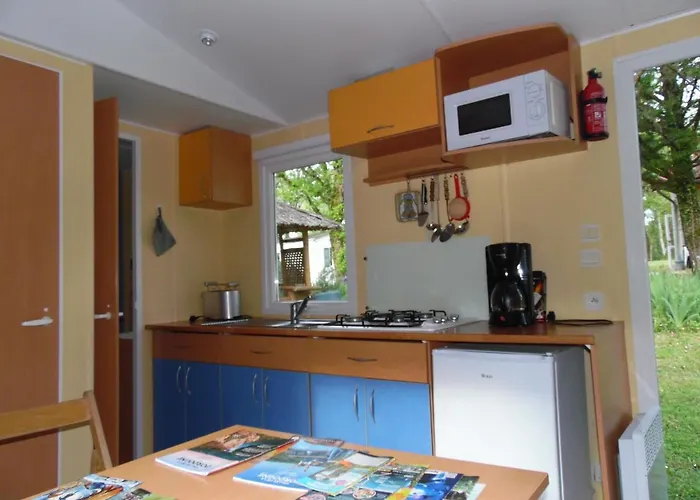 Les Paillotes Parque de Campismo