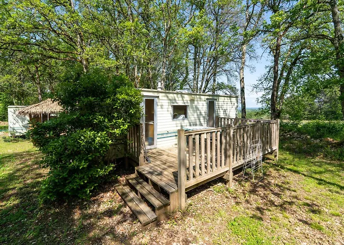 Les Paillotes Parque de Campismo Payrac