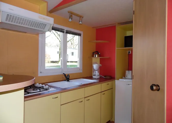 Les Paillotes Parque de Campismo *